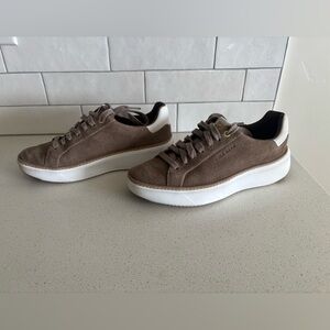 Cole Haan Women's Grand Pro Topspin Sneaker Taupe Size 6.5 EUC